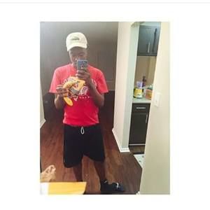 Meet your Posher, Amare